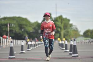 BIB: 0220
                            <button type="button" onclick="openModal(4944042)" class="btn btn-primary btn-sm float-right btn-popup" data-toggle="modal" data-target=".modal-high-quality">
                        <i class="fas fa-shopping-cart"></i> Add to Cart
                    </button>
                                            <button type="button" onclick="isThisMe(4944042, true)" class="btn btn-success btn-sm float-right btn-popup btn-isme hidden" data-toggle="tooltip" data-placement="bottom" title="นี่คือรูปของคุณใช่ไหม คลิกที่นี่เพื่อเอาเข้าอัลบั้ม">
                        <i class="fas fa-plus"></i> Add to album
                    </button>
                    <button type="button" onclick="isThisMe(4944042, false)" class="btn btn-warning btn-sm float-right btn-popup btn-isnotme hidden">
                        <i class="fas fa-ban"></i> Remove from album
                    </button>